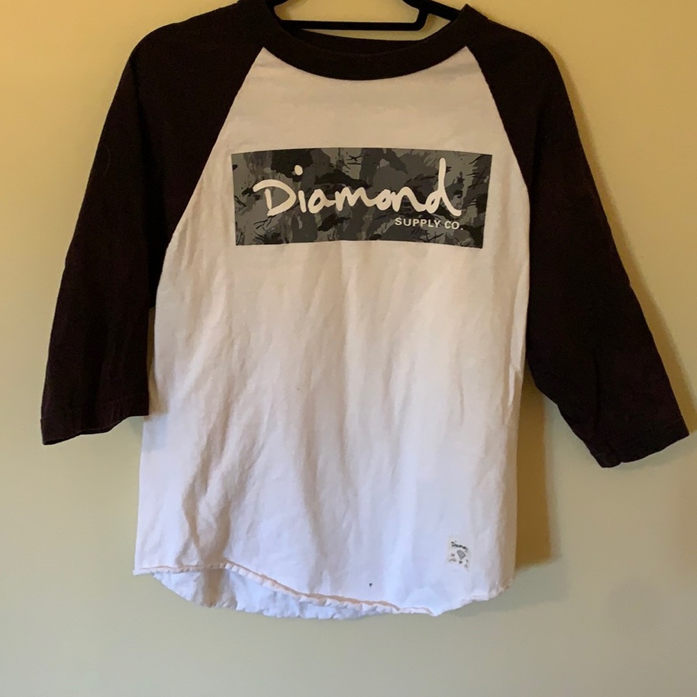Diamond shirt with quarter sleeves
